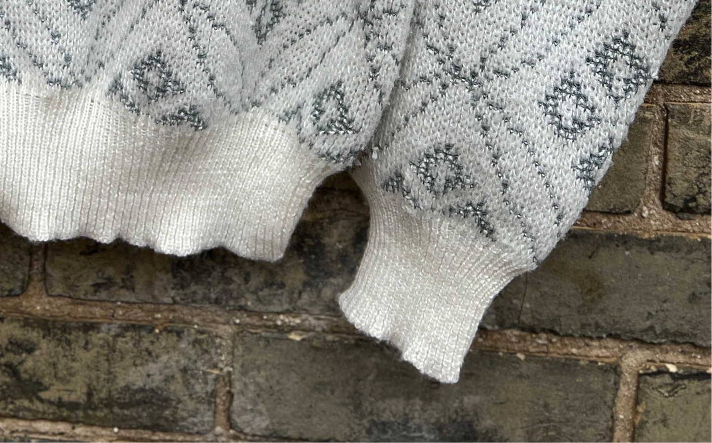 Large ALIA Vintage Sweater