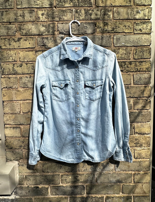 Classic Women's Levi's Denim Button-Up