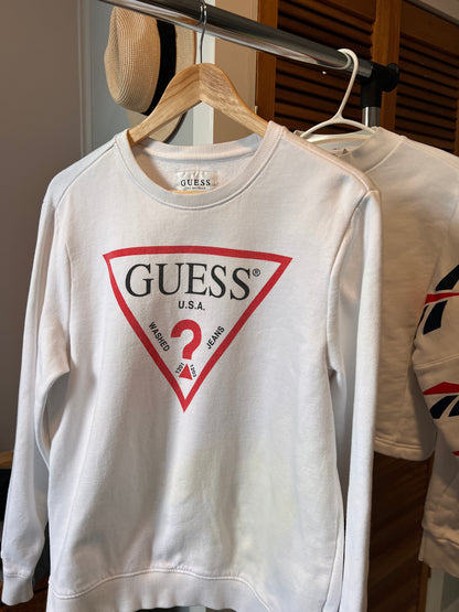 Misfit Vintage Guess Sweater – Size Medium | Zipper Detail on Side | White Mark on Bottom Corner | Price Reflects the Flaw