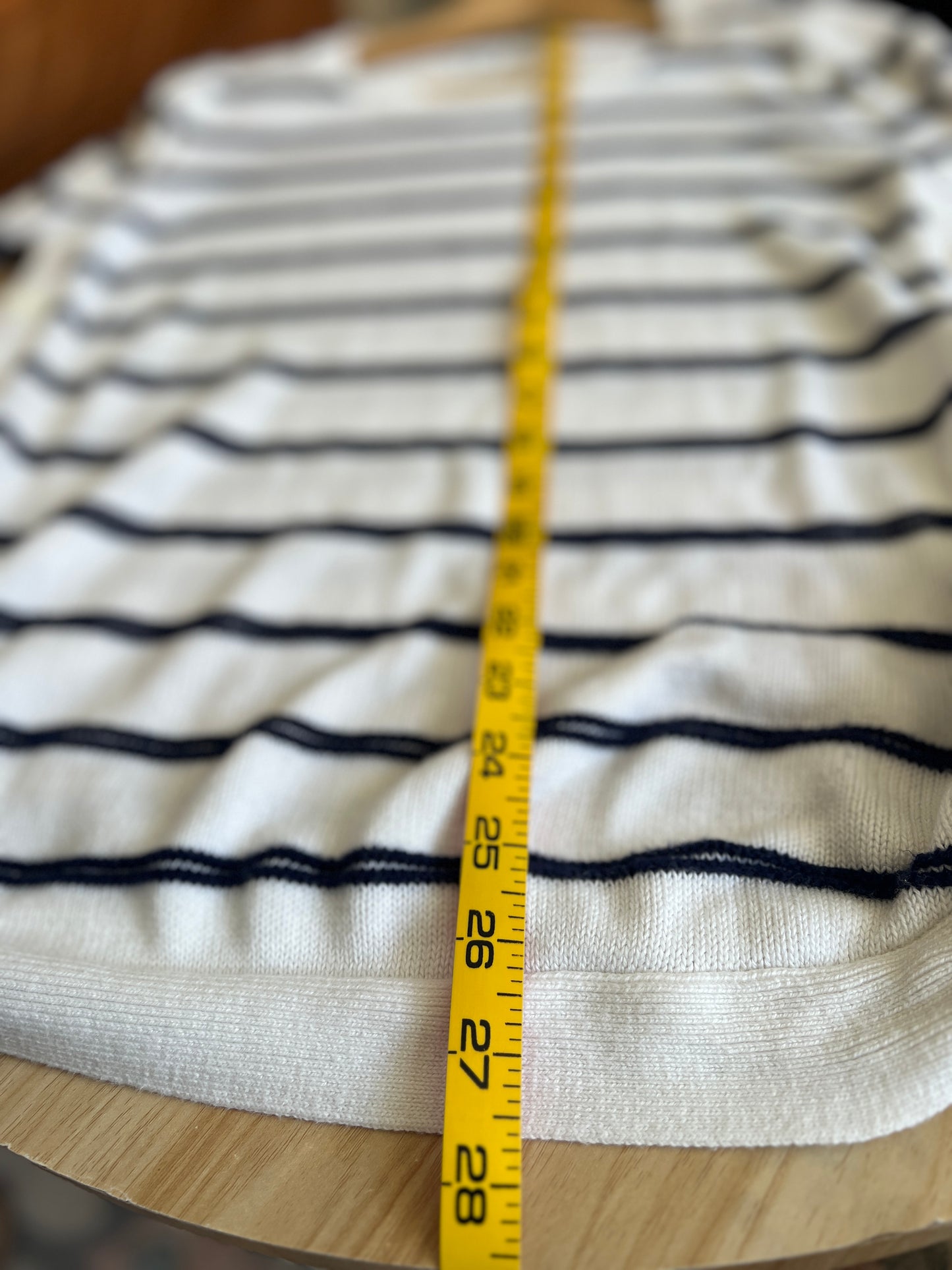 Reitmans 100% Cotton White & Blue Striped Soft Knit – Size Medium | Button Details | Great Condition