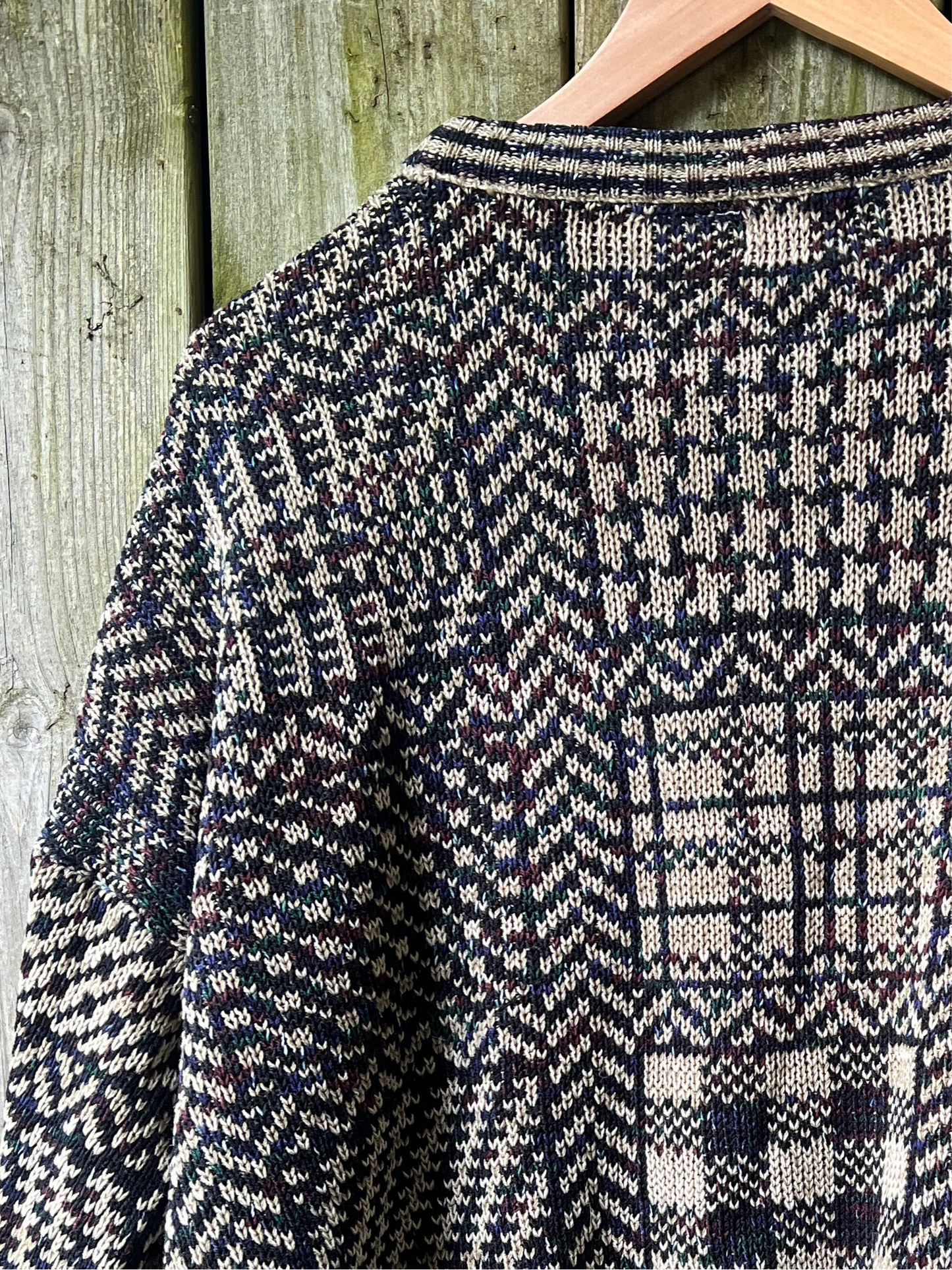 Vintage Fine Lines Grandpa Sweater – XL