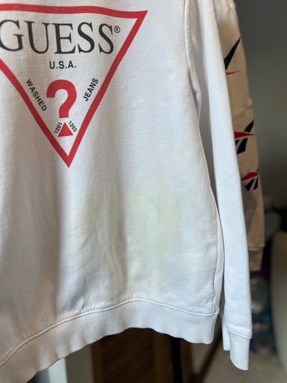 Misfit Vintage Guess Sweater – Size Medium | Zipper Detail on Side | White Mark on Bottom Corner | Price Reflects the Flaw