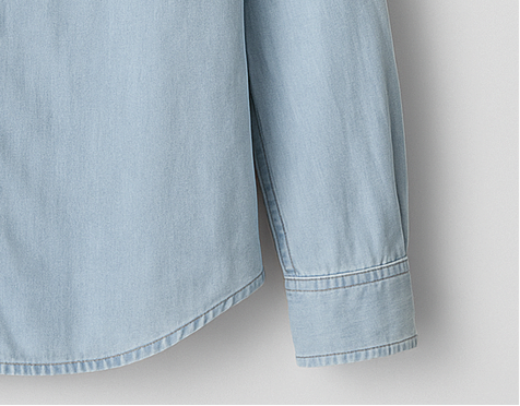 Classic Women's Levi's Denim Button-Up