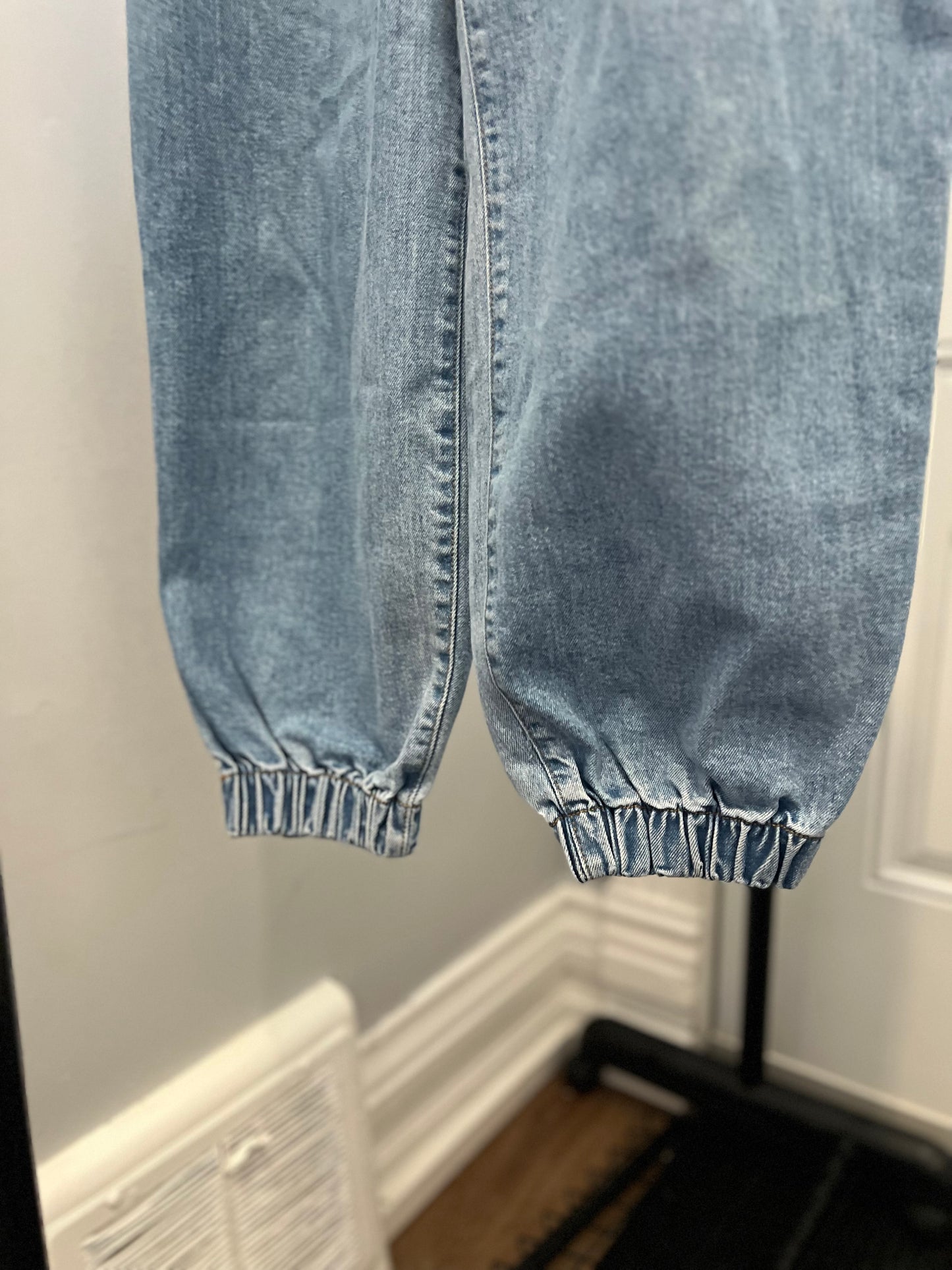 Vibrant Denim Jeans – Size 28x37 | High-Rise | Cuffed Ankles | Made in USA | Good Condition