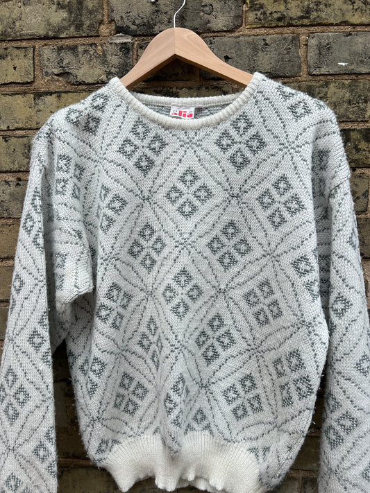 Large Alia Vintage Sweater