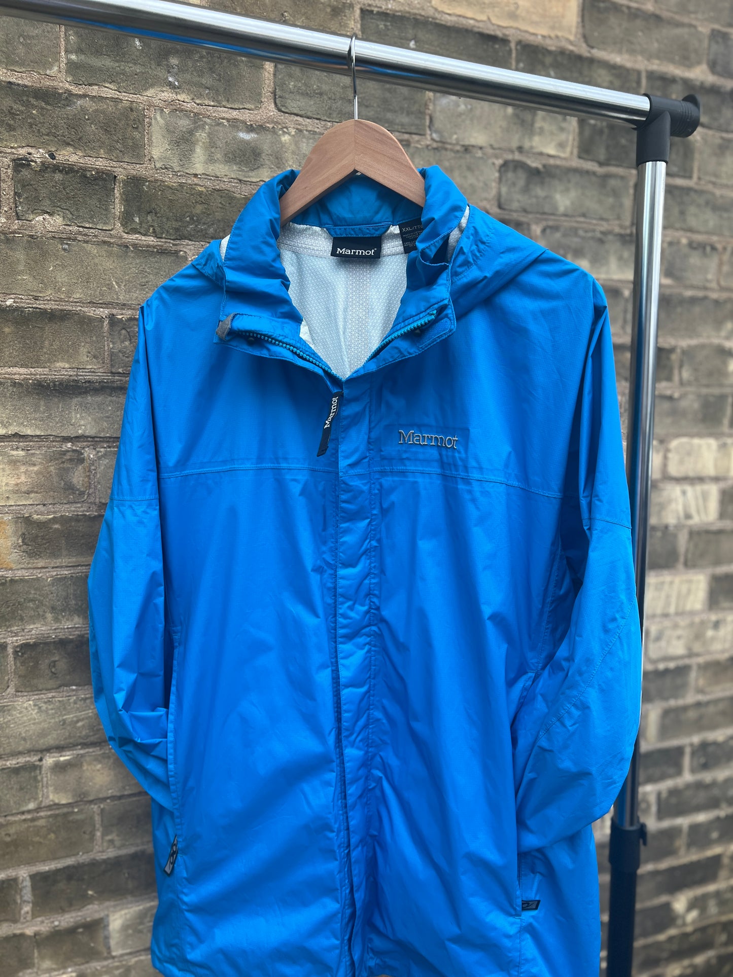 XXL Men’s Marmot Rain Jacket | High-Quality Waterproof Gear | Excellent Condition