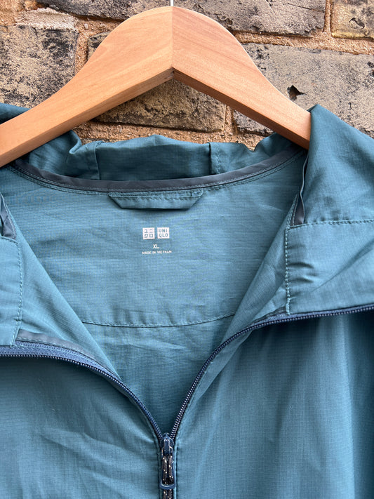 XL UNIQLO