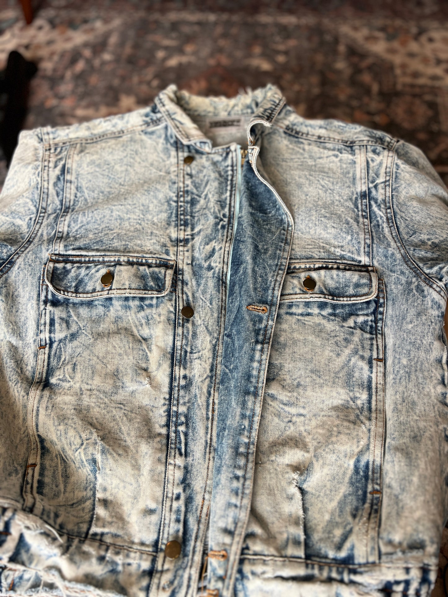 1980s Vintage Acid Wash Denim Jacket Title (200 characters): "1980s Vintage Acid Wash Denim Jacket | Heavy Distressed Denim | Size Large | Pit 24” Length 28.5” | Unisex | Retro 80s Style